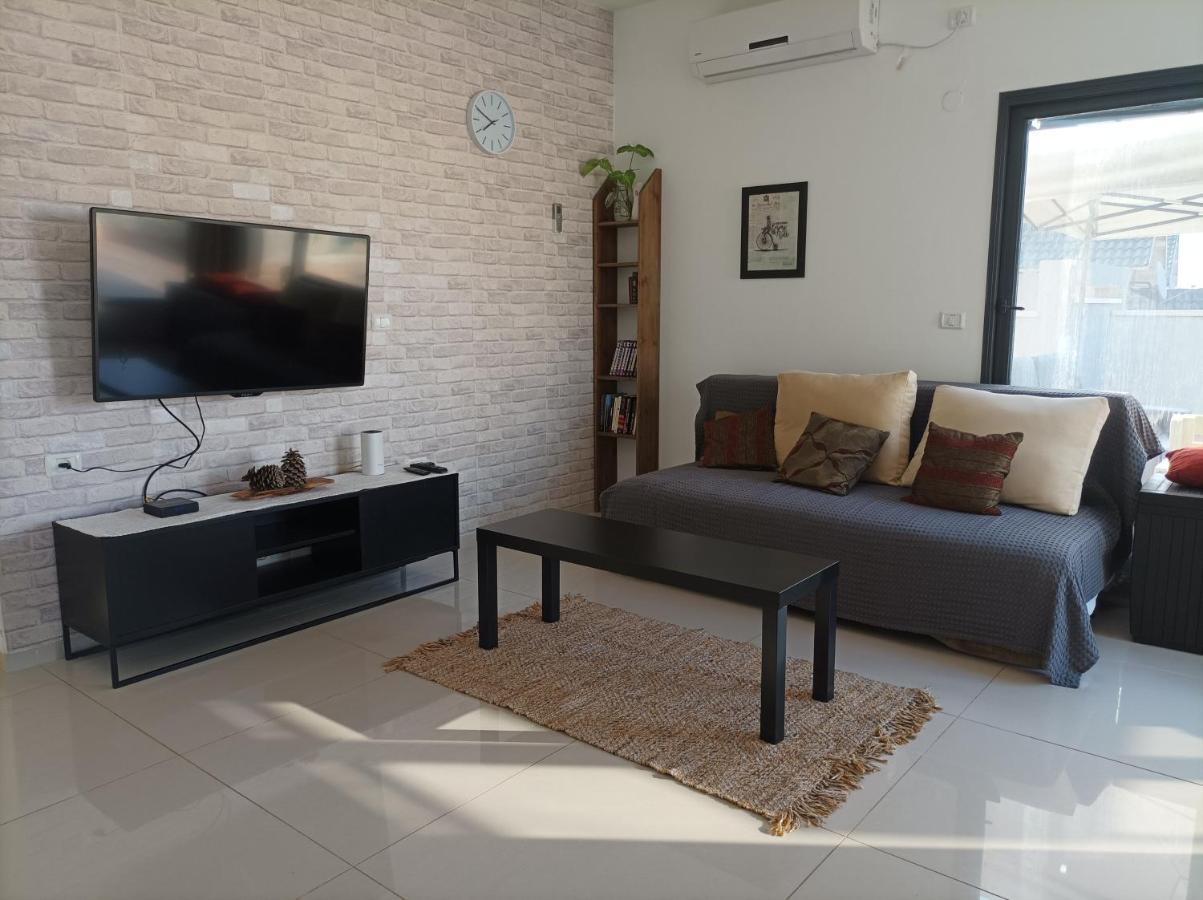 Ferienwohnung נוגה בגולן Qaşrīn Exterior foto